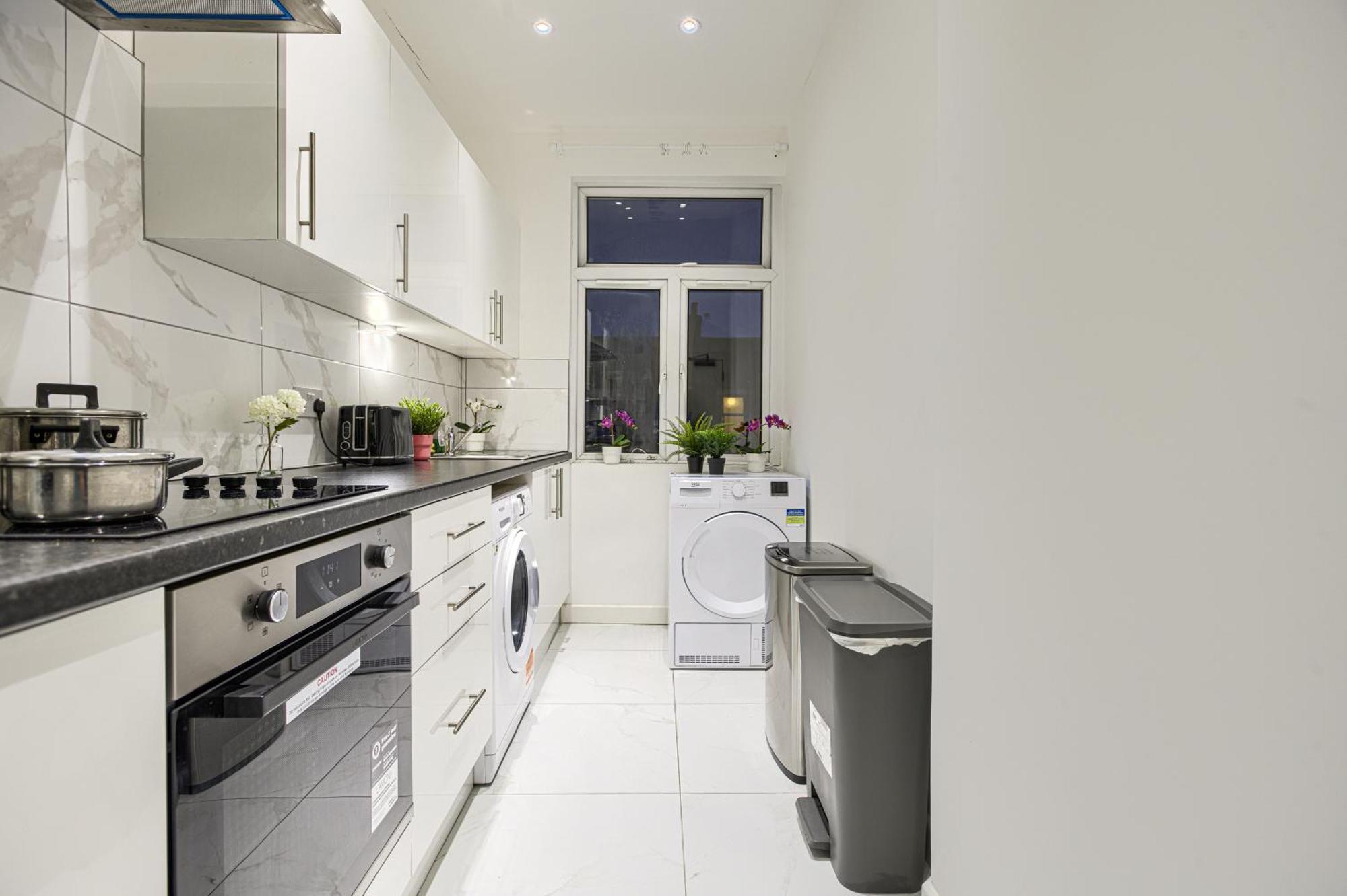 The Finsbury Deluxe Apartments London Exterior photo