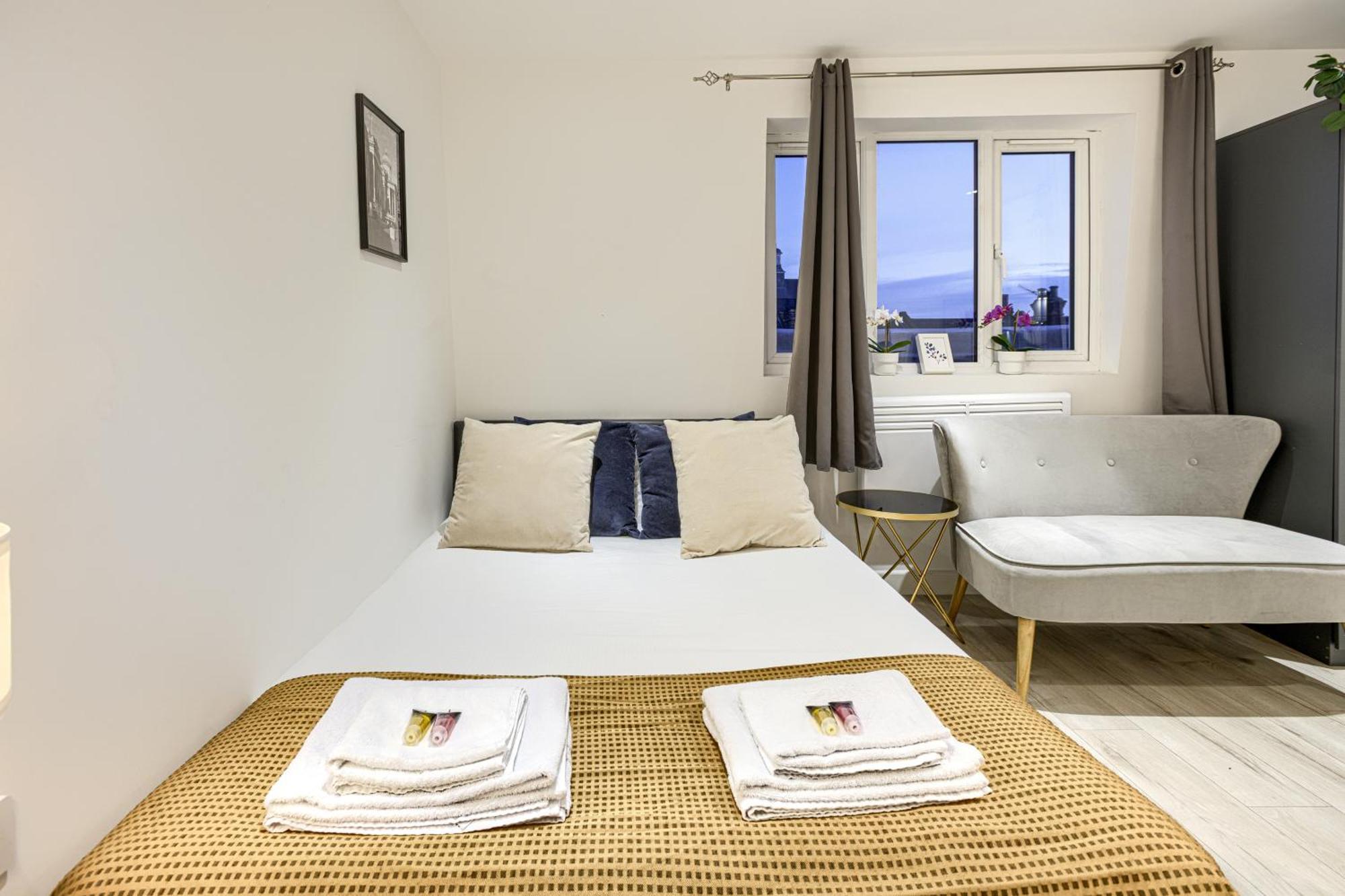 The Finsbury Deluxe Apartments London Exterior photo