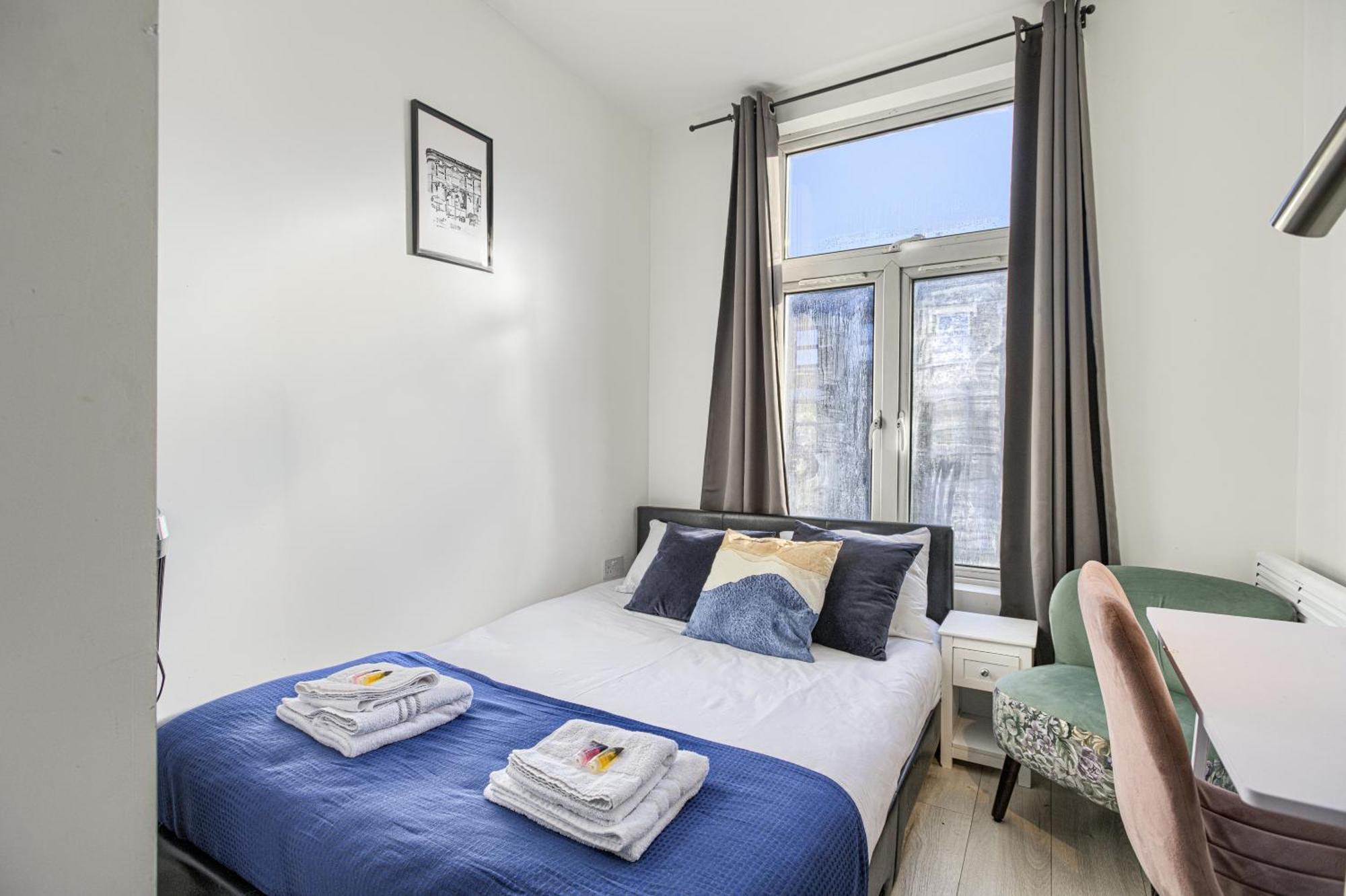 The Finsbury Deluxe Apartments London Room photo