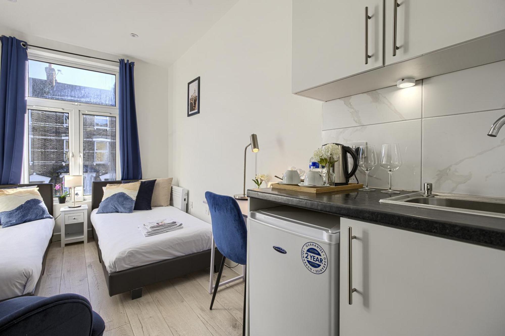 The Finsbury Deluxe Apartments London Room photo