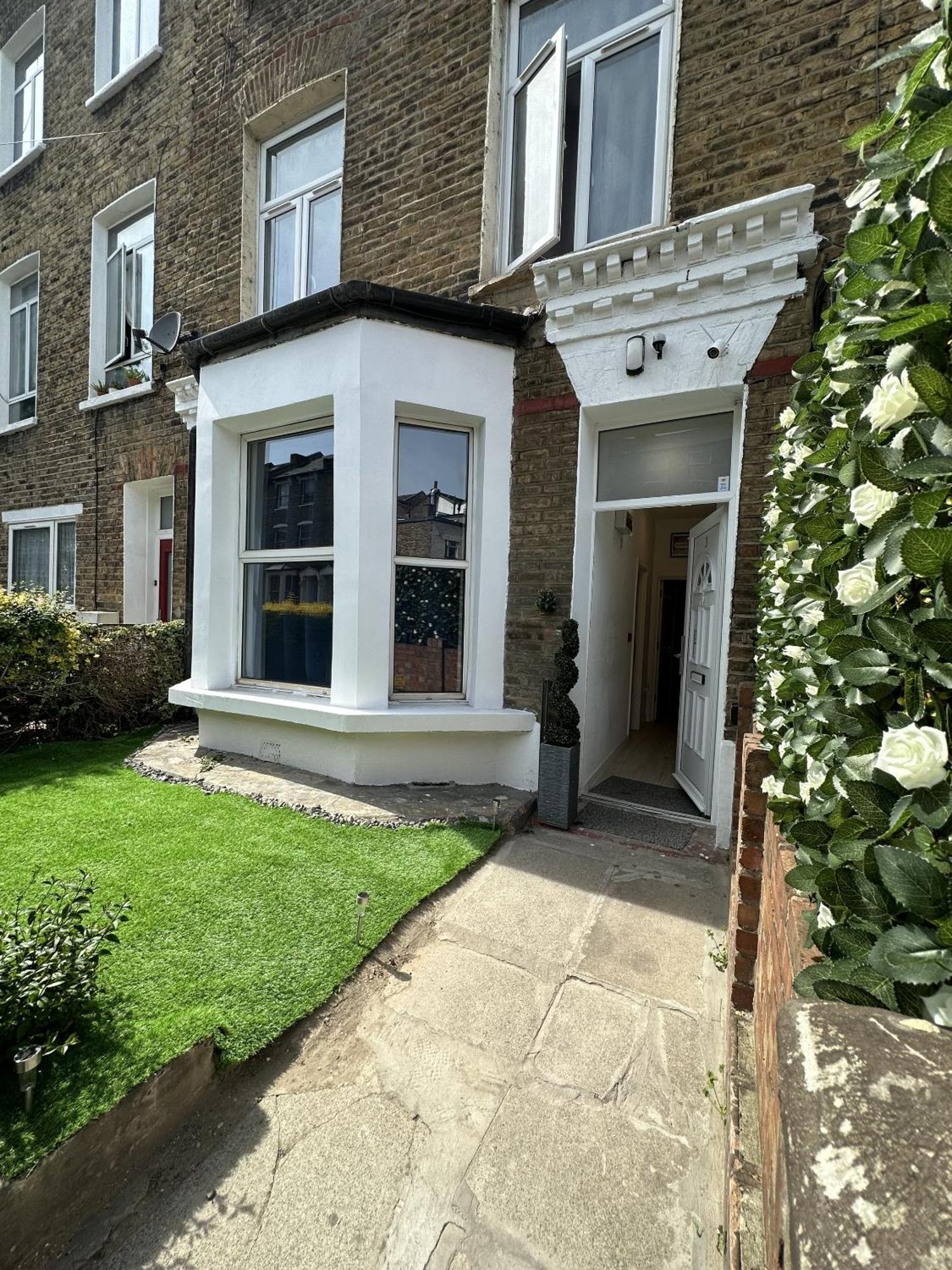 The Finsbury Deluxe Apartments London Exterior photo